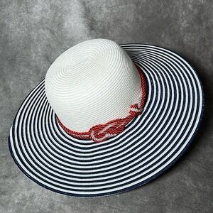 Sun N' Sand Headwear - White & Navy Braid Weave Sun Hat - Red & White Rope